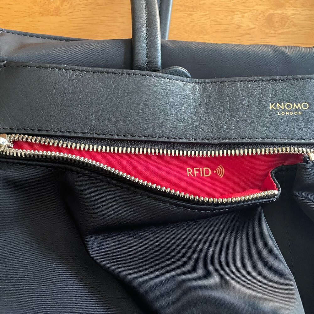 KNOMO London Grosvenor Place expandable laptop tote bag - Picture 15 of 16